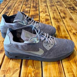 Nike Air Max 90 Flyknit Shoes